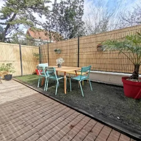 3 Pieces Avec Grande Terrasse, Entre Port Et Hyper Centre Apartment