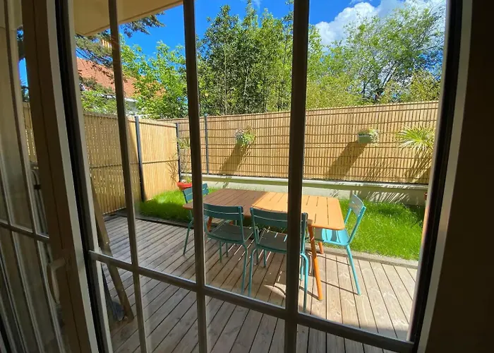 3 Pièces Avec Grande Terrasse, Entre Port Et Hyper Centre *