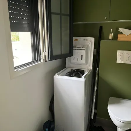 Appartement Elegant T3 Avec Terrasse Et Parking Prive A Arcachon